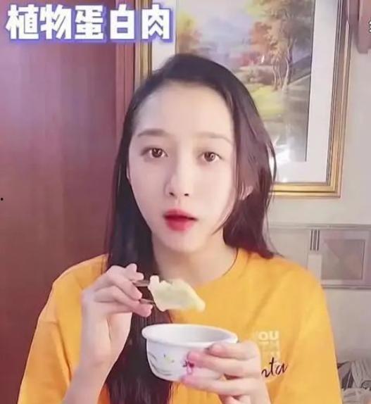 娱乐吃瓜酱植物人,揭秘娱乐界的“吃瓜酱”传奇